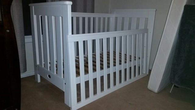 boori pioneer cot